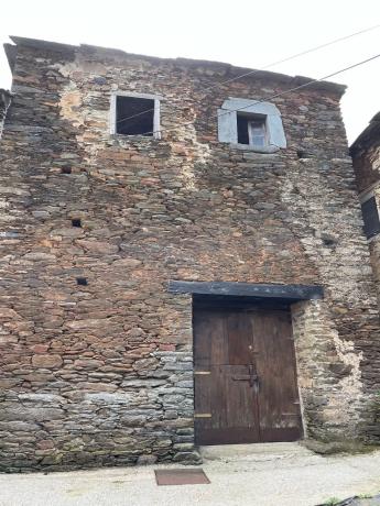 Casa de pueblo en San Emiliano s/n