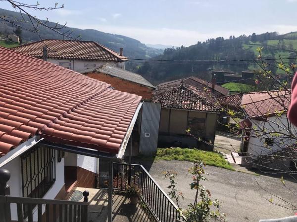 Casa independiente en Caserio Cimadevilla, 25 a