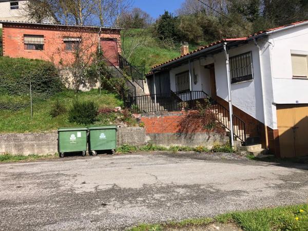 Casa independiente en Caserio Cimadevilla, 25 a