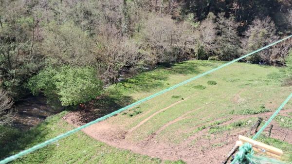 Casa independiente en avenida Leitariegos, 40