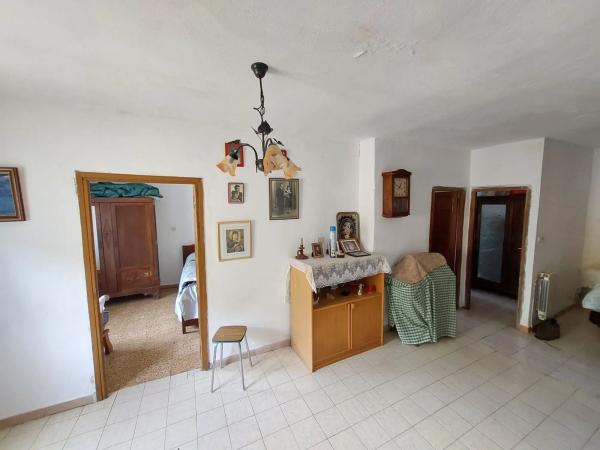 Casa independiente en calle Uría