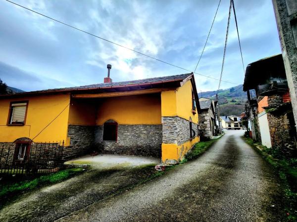 Casa de pueblo en Soto del Barco - Cornellana