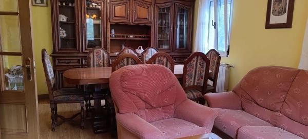 Casa independiente en Moal, 27