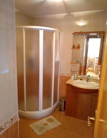 Casa independiente en Moal, 27