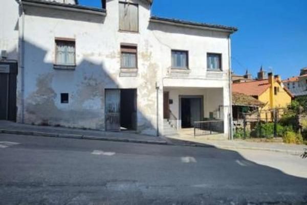 Casa independiente en calle el Fuejo