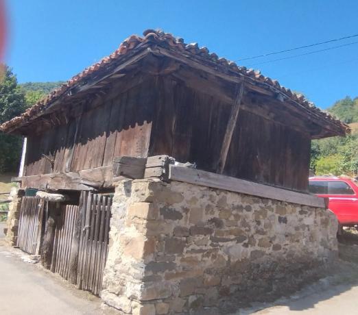Casa de pueblo en Lugar Cuerigo, 31