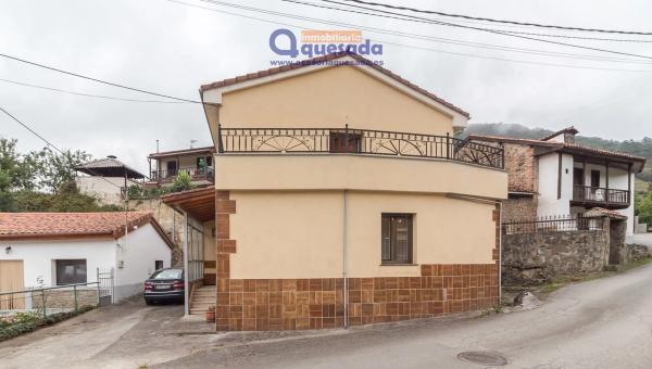 Casa independiente en Lg Columbiello, 44