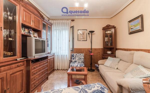 Casa independiente en Lg Columbiello, 44