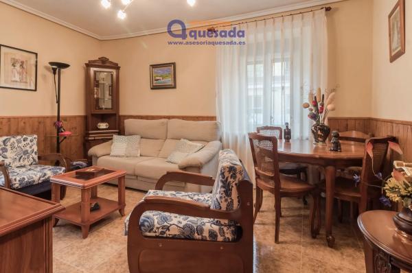 Casa independiente en Lg Columbiello, 44