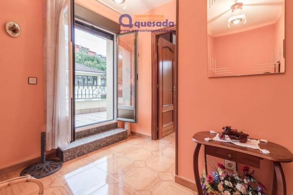 Casa independiente en Lg Columbiello, 44