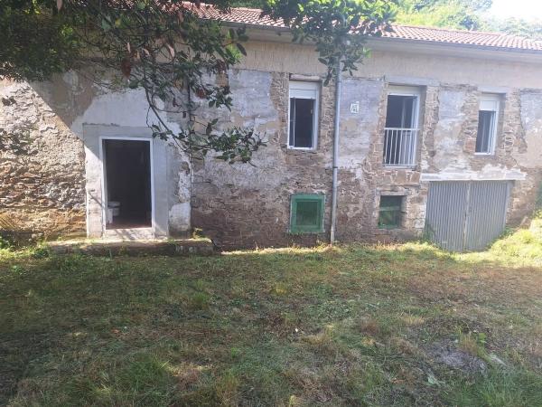 Casa de pueblo en Caserio collanzo, 2