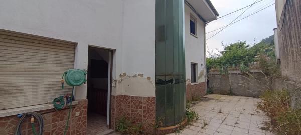 Casa independiente en Av Aller