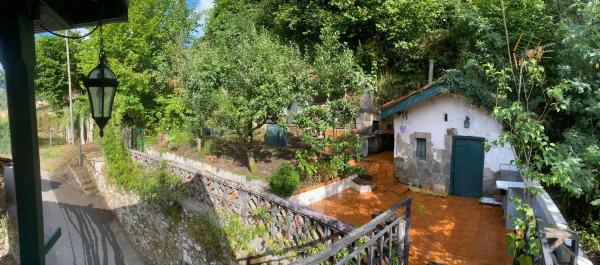 Casa de pueblo en Caserio Pinedo, 11