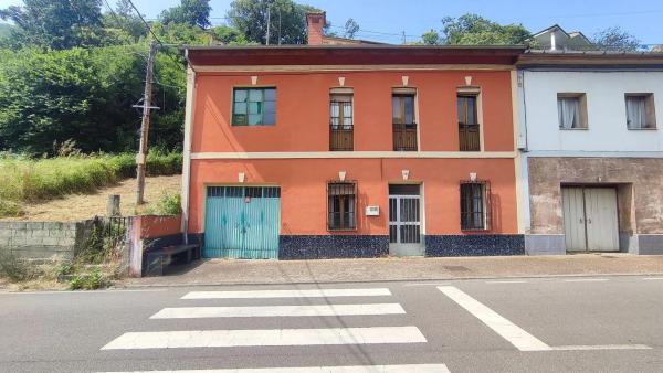 Casa de pueblo en Lg Valdedios