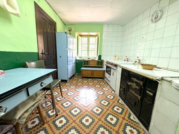 Casa independiente en Lugar Castañedo