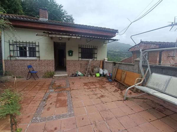 Casa independiente en Vía, 4