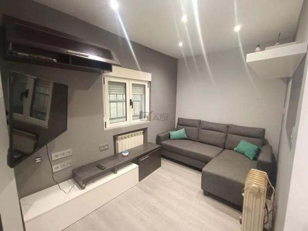 Casa independiente en Vía, 4