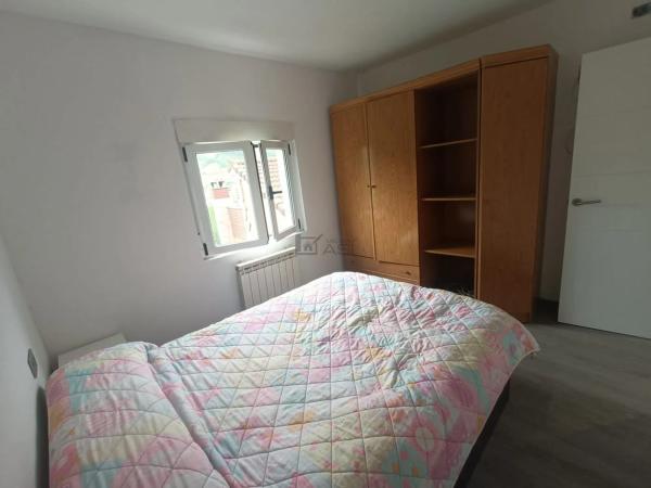 Casa independiente en Vía, 4