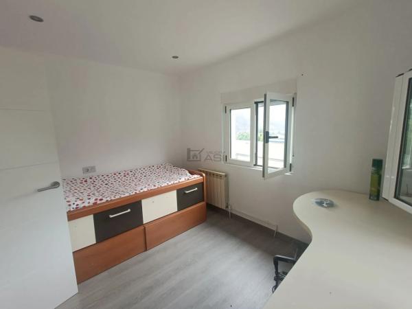 Casa independiente en Vía, 4