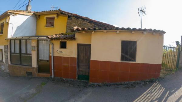 Casa independiente en calle el Barrero