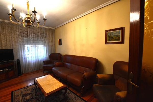 Casa independiente en plaza Marqués Casa Quijano