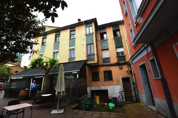 Casa independiente en plaza Marqués Casa Quijano