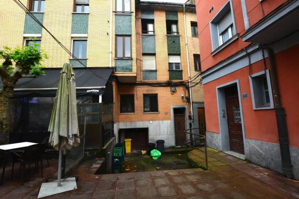 Casa independiente en plaza Marqués Casa Quijano