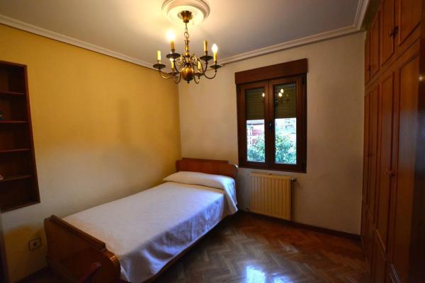 Casa independiente en plaza Marqués Casa Quijano