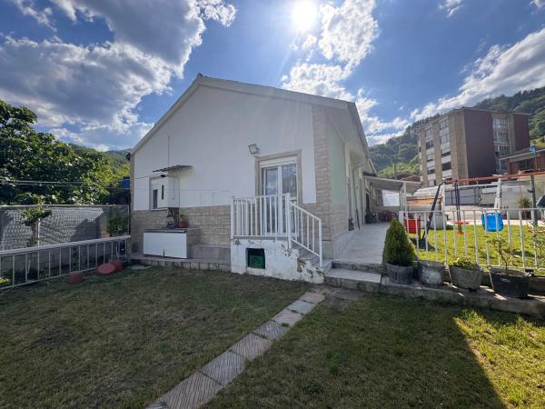 Casa independiente en calle Molino de la Sala, 9
