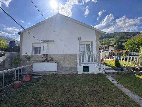 Casa independiente en calle Molino de la Sala, 9