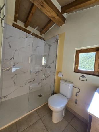 Casa rural en carretera Cuevas de Felechosa s/n