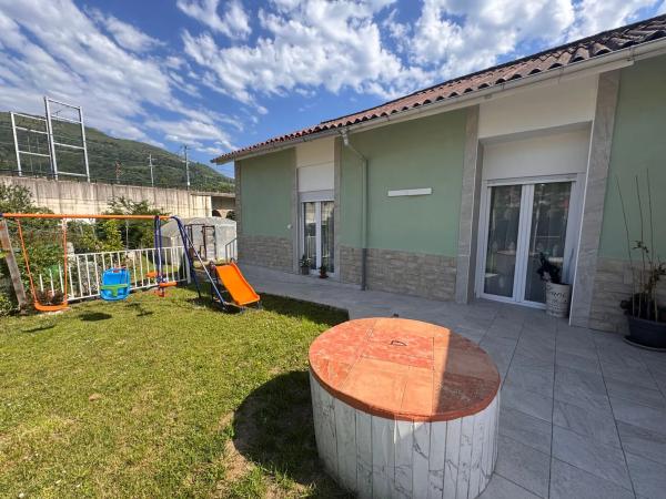 Casa independiente en calle Molino de la Sala, 9