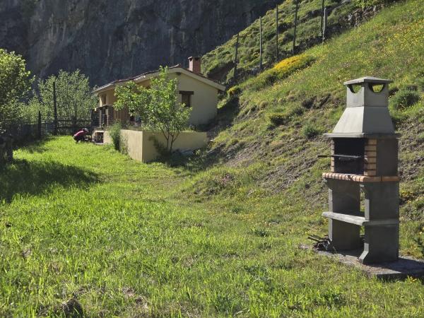 Casa rural en carretera Cuevas de Felechosa s/n