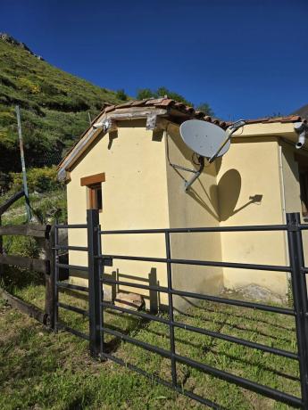Casa rural en carretera Cuevas de Felechosa s/n