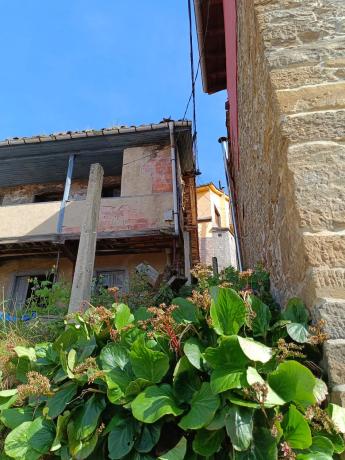 Casa de pueblo en carretera general, 96