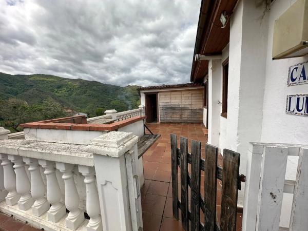 Casa independiente en carretera de Casorvida