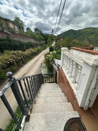 Casa independiente en carretera de Casorvida
