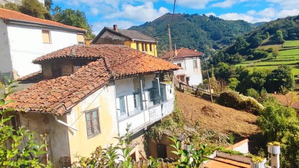 Casa independiente en Moreda - Santibañez