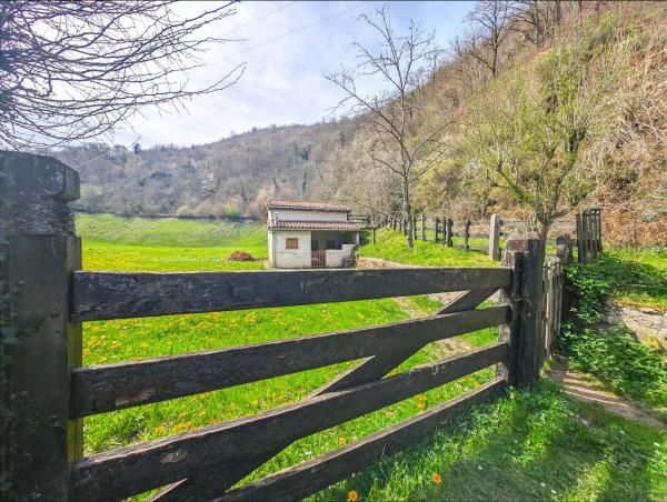 Casa independiente en carretera la Casomera
