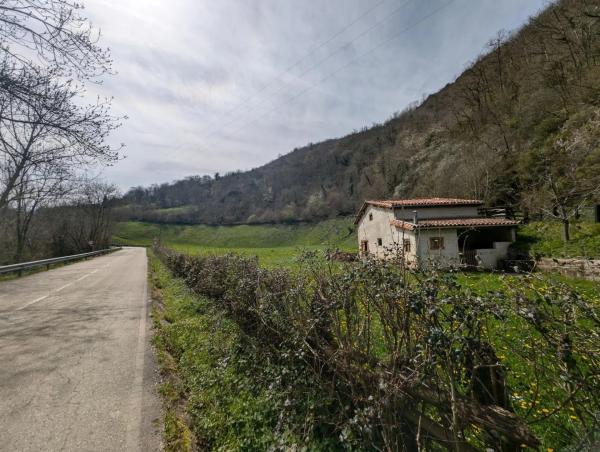 Casa independiente en carretera la Casomera