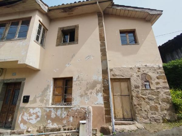 Casa de pueblo en Lugar Insierto, 26