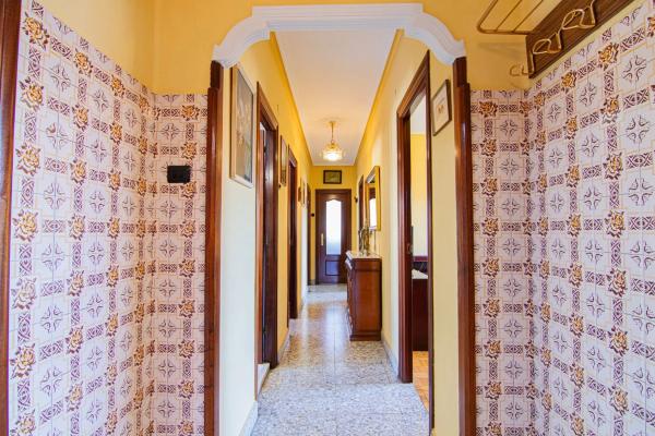 Casa independiente en santo emiliano, 10