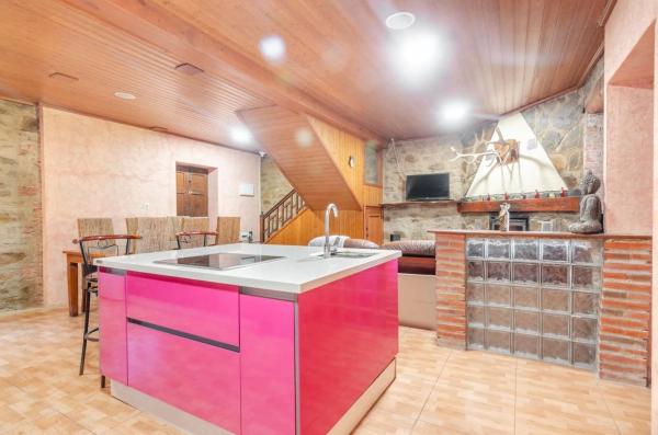 Casa independiente en Lugar Castañedo