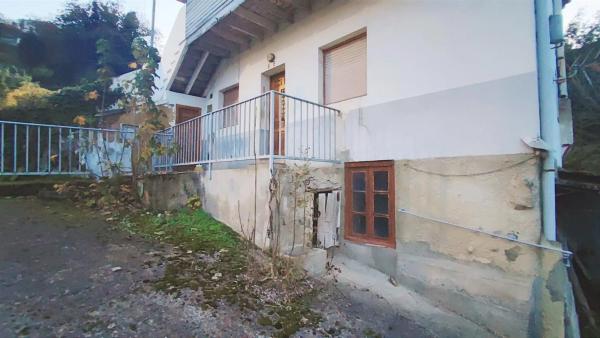 Casa independiente en calle Fios del Pueblu