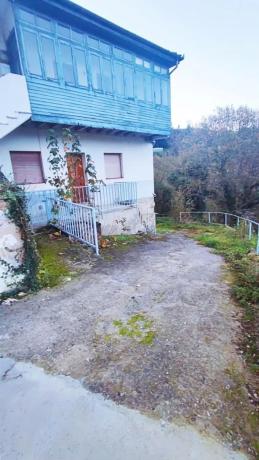 Casa independiente en calle Fios del Pueblu