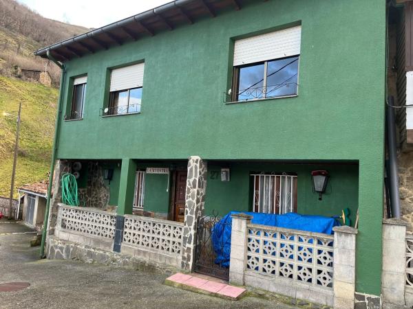 Casa de pueblo en La Riestra, 27