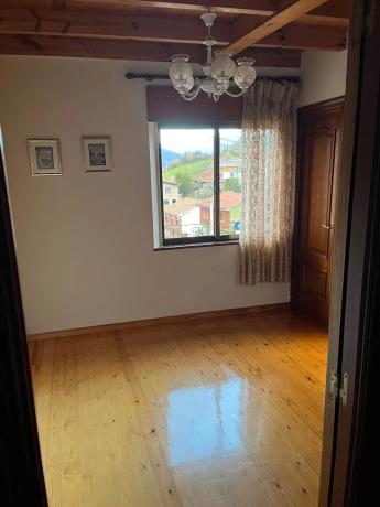 Casa de pueblo en La Riestra, 27