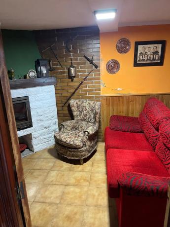 Casa de pueblo en La Riestra, 27