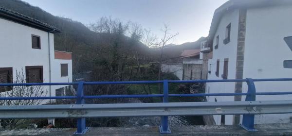 Casa de pueblo en Lugar Sotiello, 69