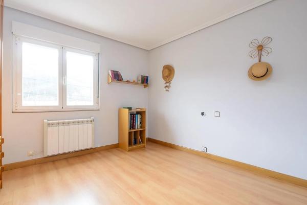 Casa independiente en Oviedo - Campomanes, 58